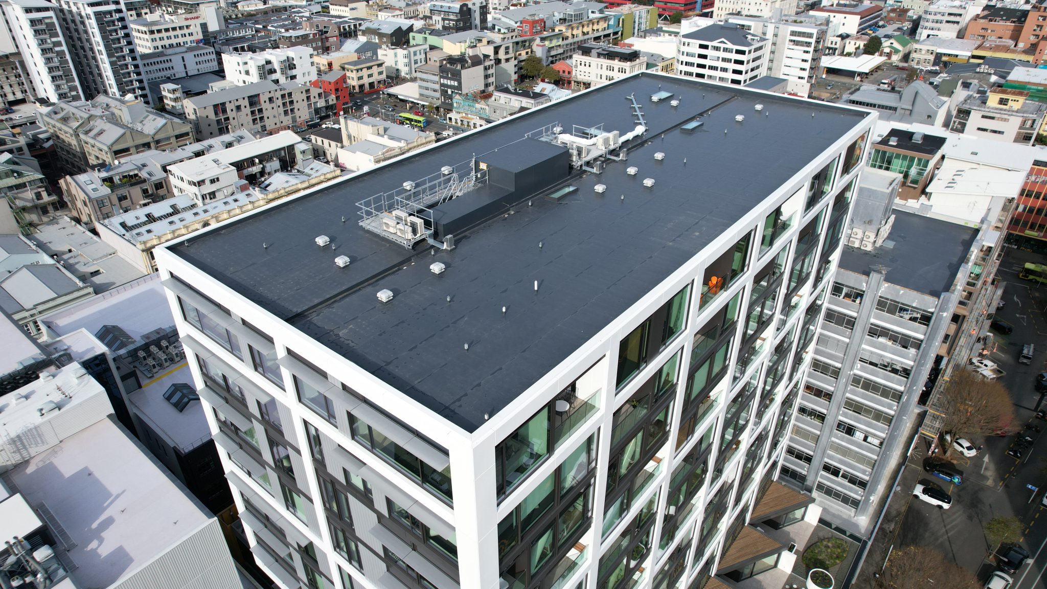A closer look at Warm Roof Practices For High-Rise Buildings